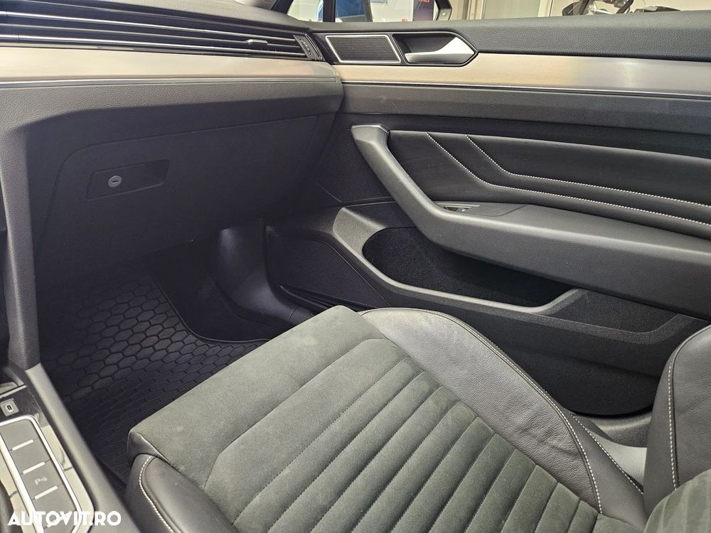 Volkswagen Passat 2.0 TDI DSG Highline - 25