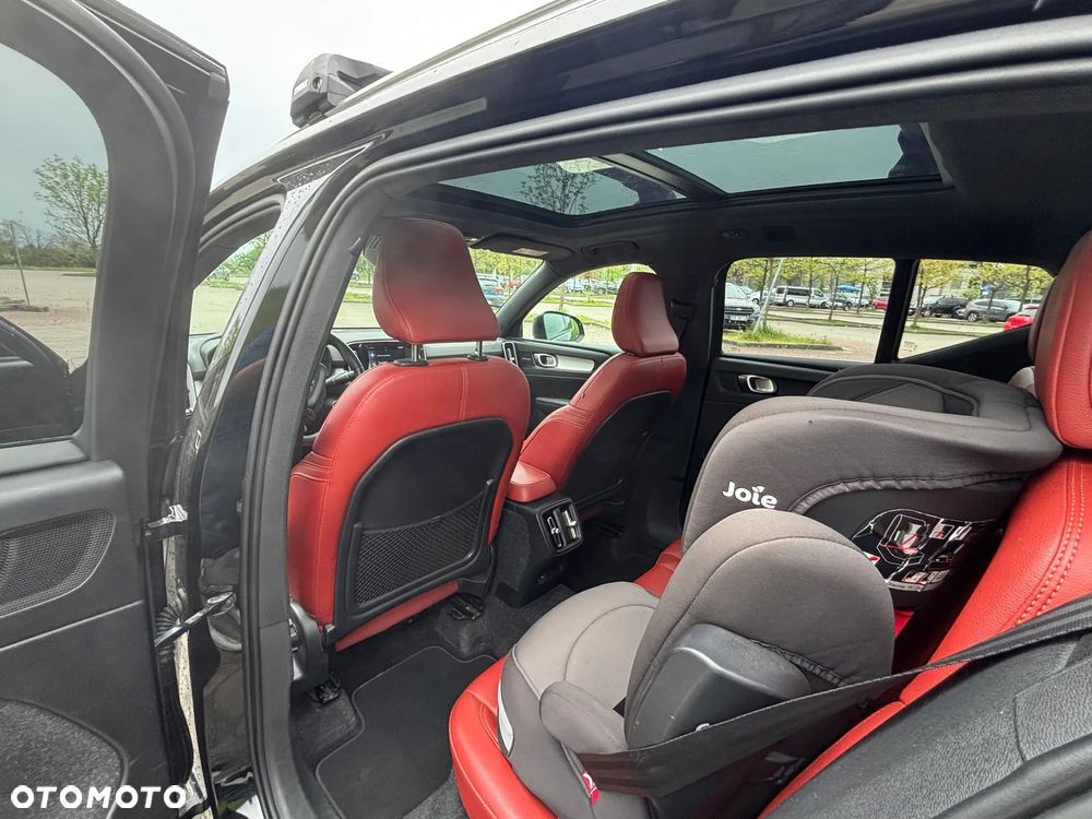 Volvo XC 40 D4 AWD - 33