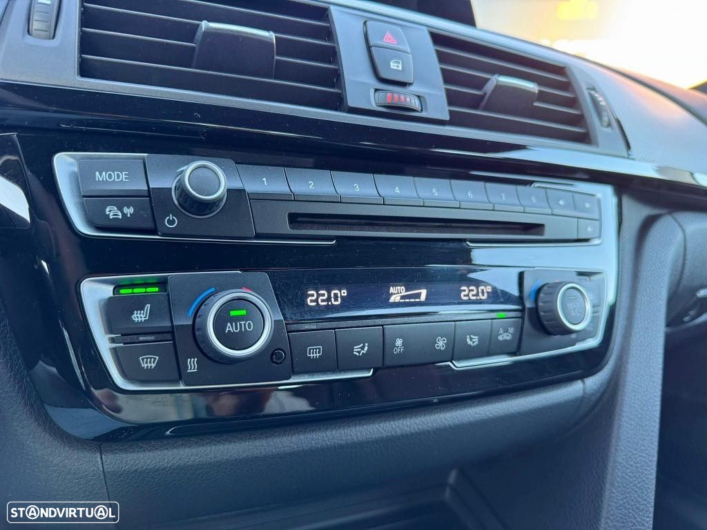 BMW 318 d Touring Pack M - 26