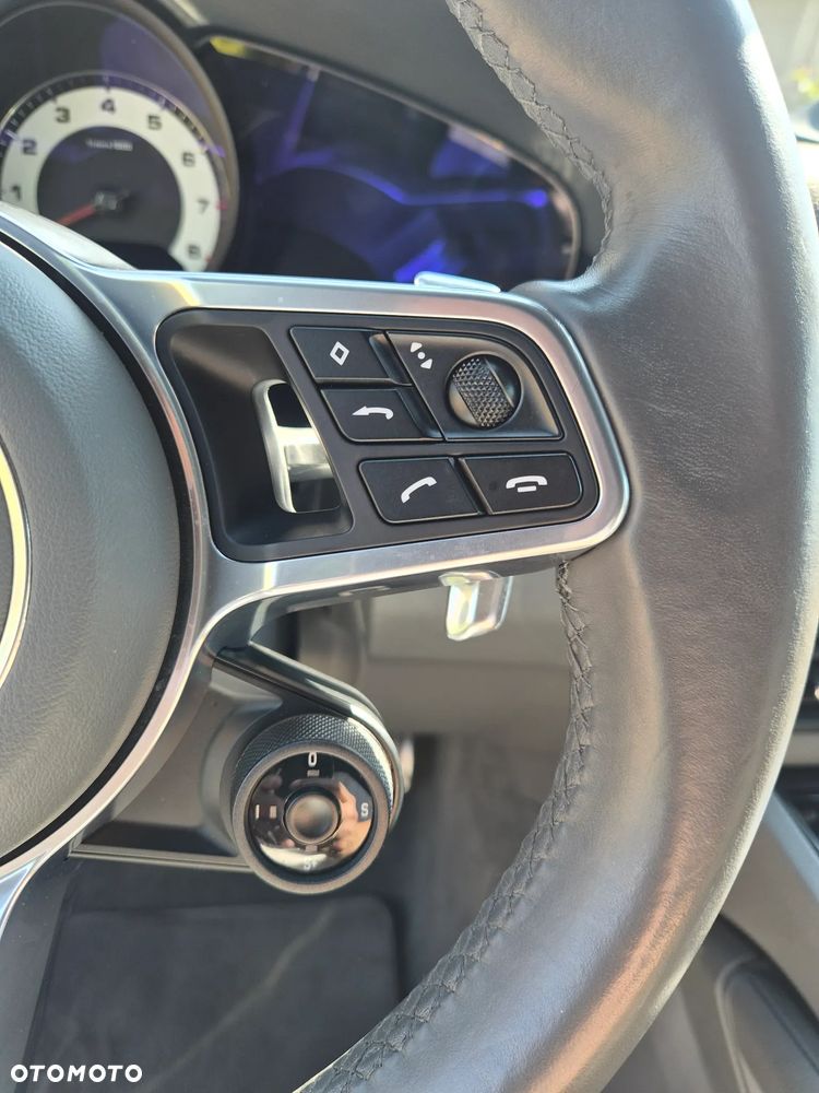 Porsche Cayenne S Platinum Edition - 36
