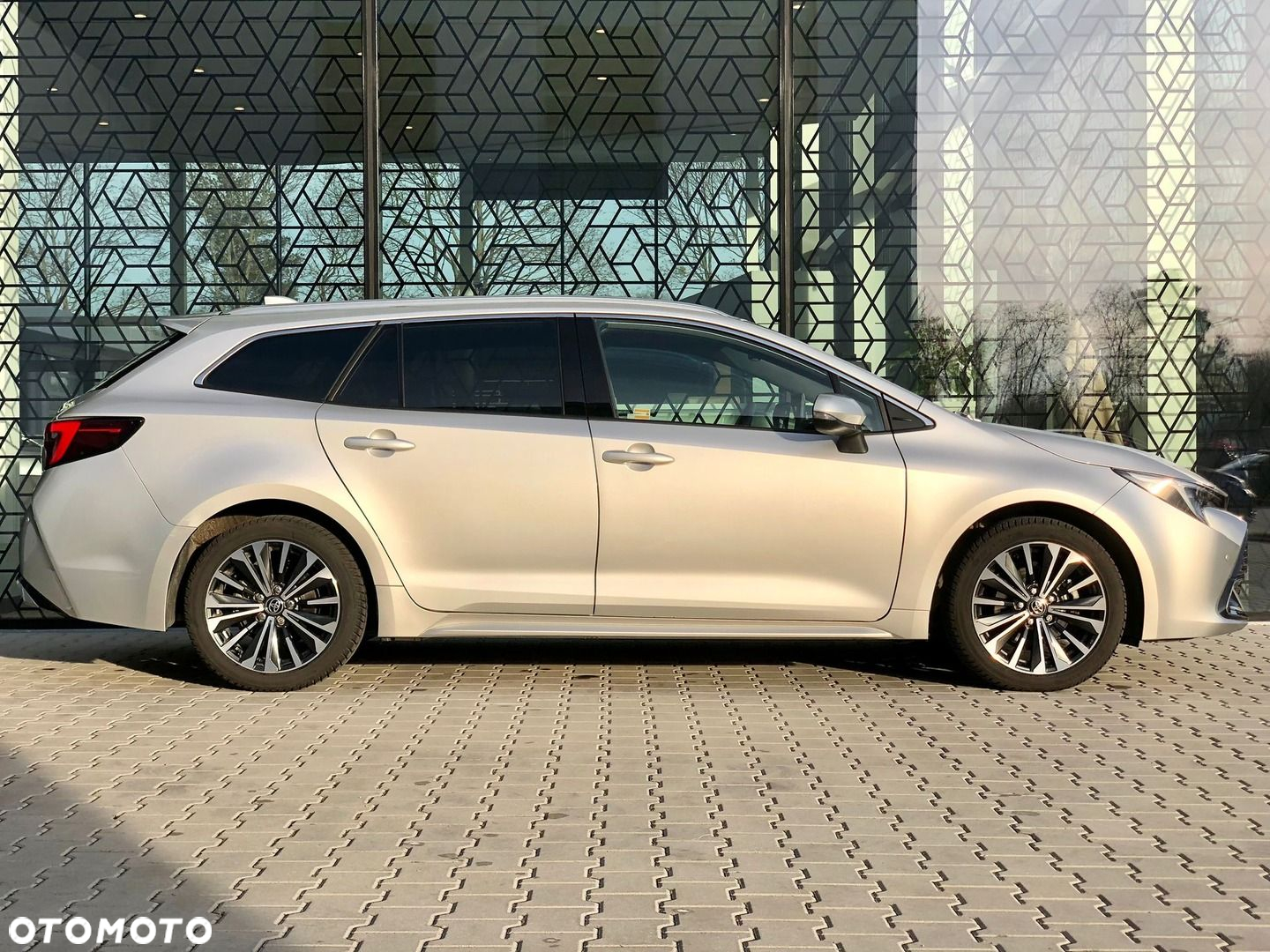 Toyota Corolla - 4