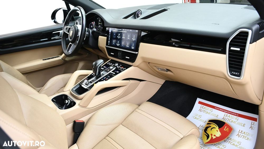 Porsche Cayenne E-Hybrid Tiptronic S Platinum Edition - 8