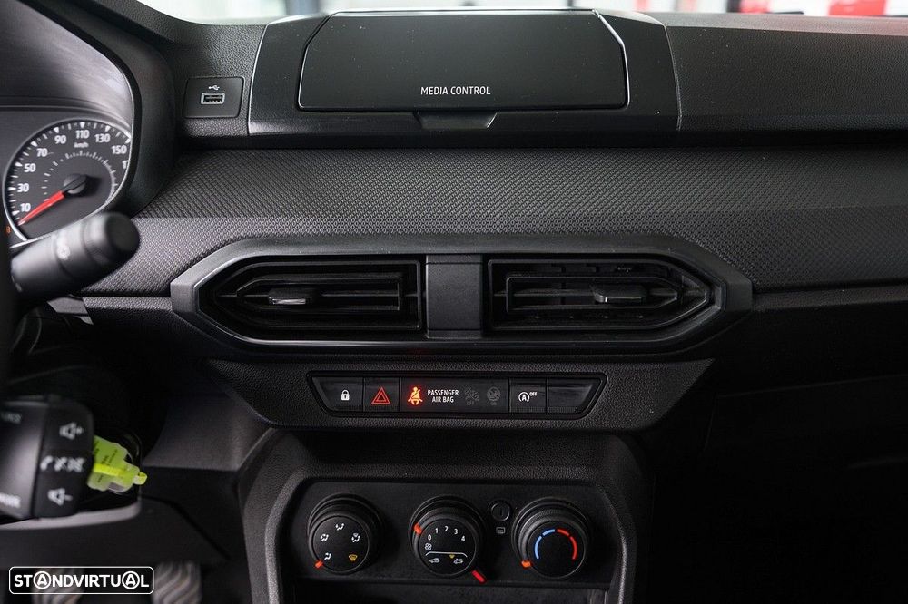 Dacia Sandero SCe 65 Essential - 38