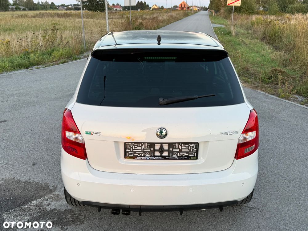 Skoda Fabia 1.4 TSI DSG RS - 5