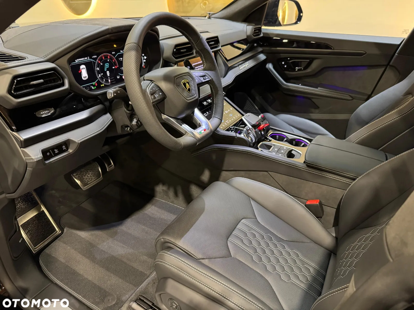 Lamborghini Urus - 15