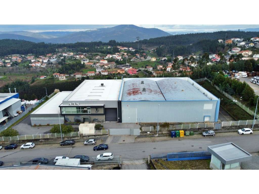Armazém como novo em Castelo de Paiva - Grande imagem: 3/38