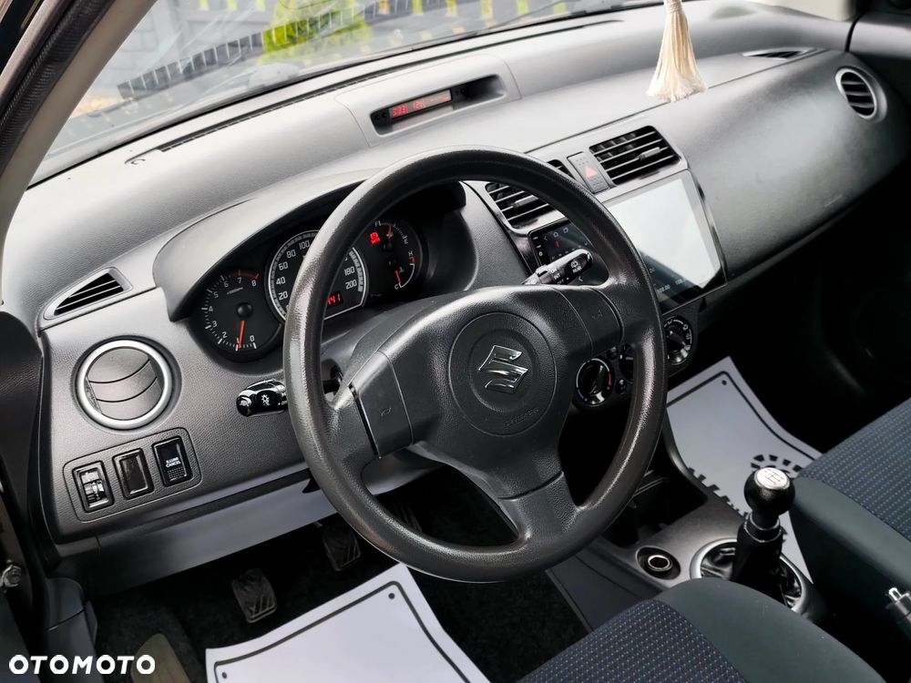 Suzuki Swift - 18