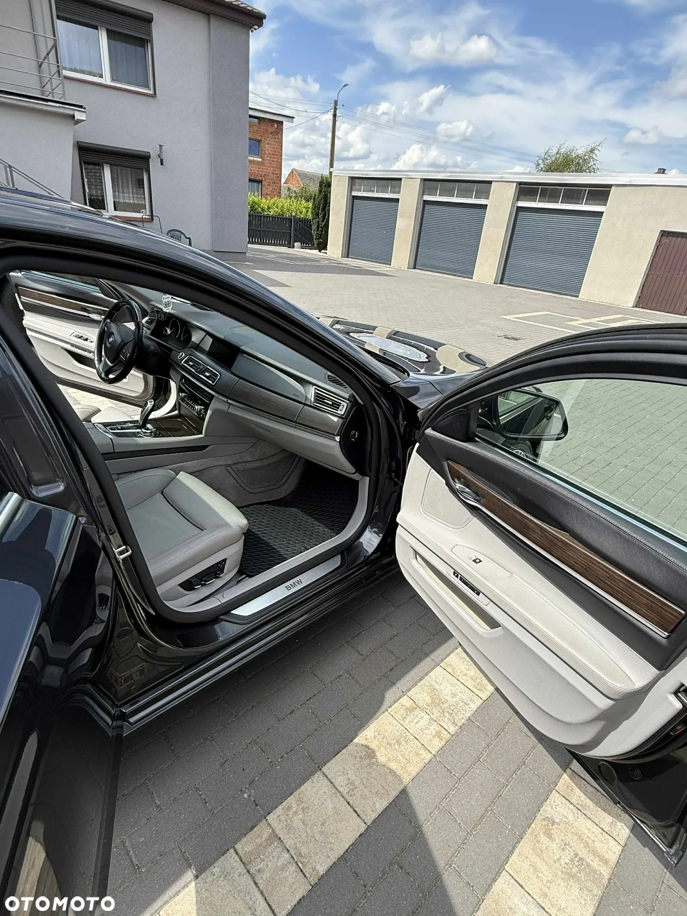 BMW Seria 7 750i xDrive - 20