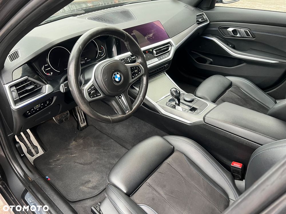 BMW Seria 3 320d M Sport Shadow - 12