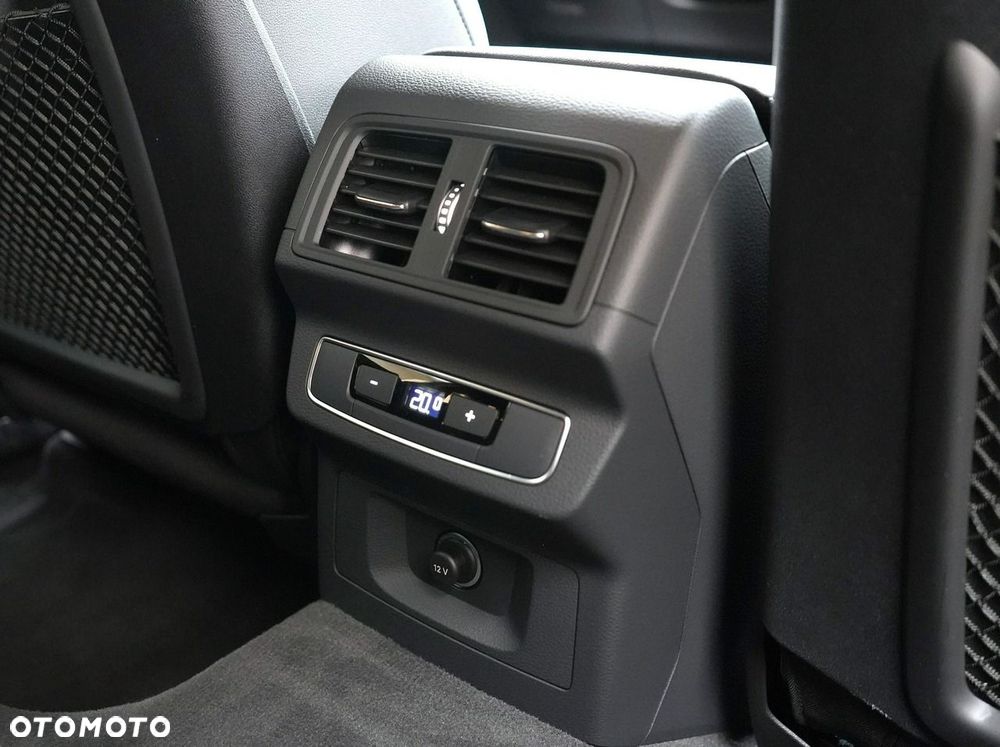 Audi Q5 Sportback - 29