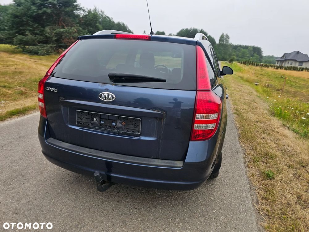 Kia Ceed - 25