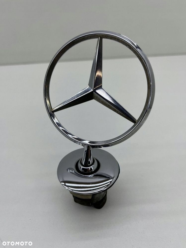MERCEDES ZNACZEK EMBLEMAT PRZÓD A2108800186 - 1