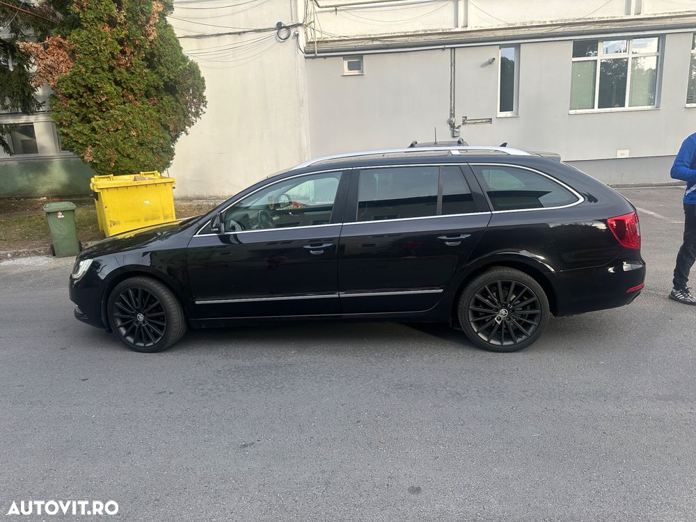 Skoda Superb 2.0 TDI Elegance - 9
