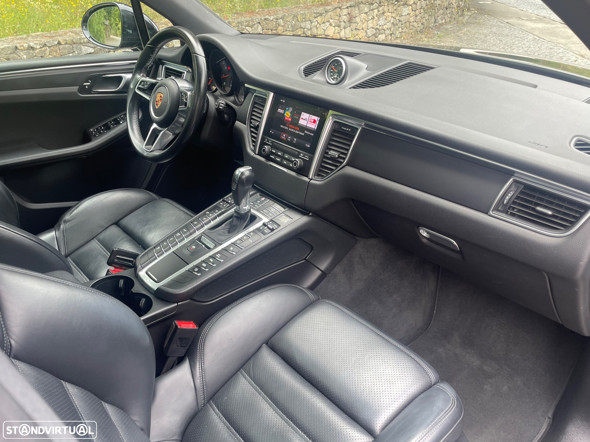 Porsche Macan Standard - 25