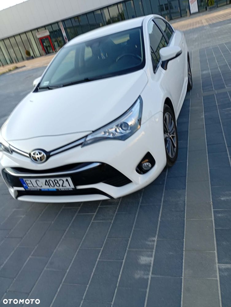 Toyota Avensis - 7