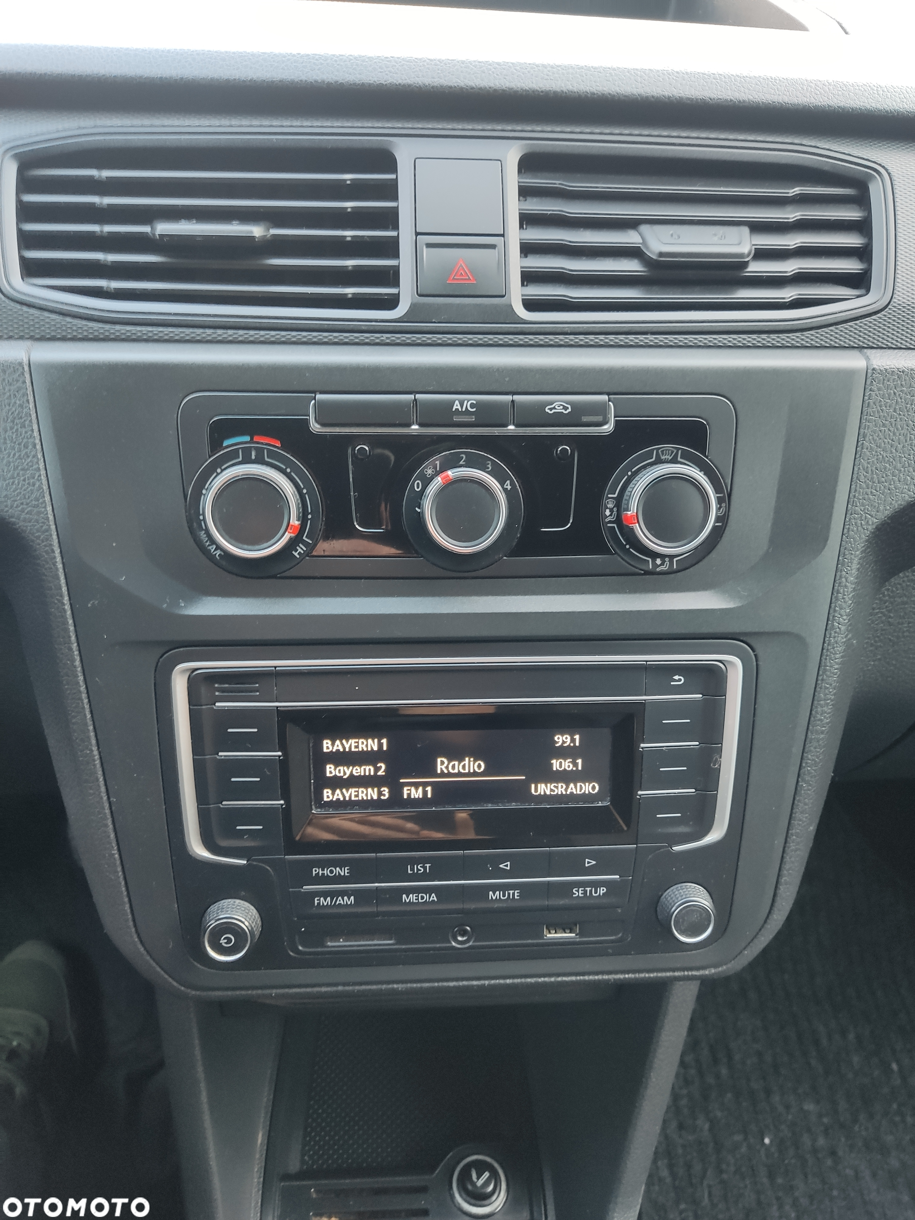 Volkswagen Caddy Maxi - 12