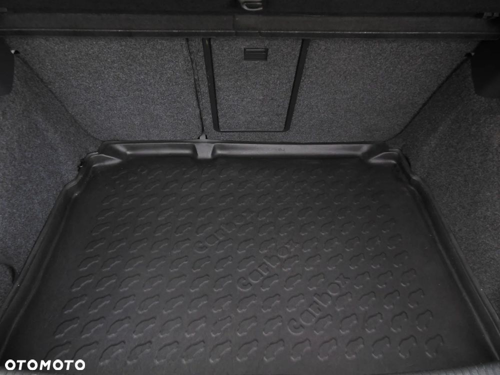 Volkswagen Golf 1.6 TDI DPF MATCH - 34