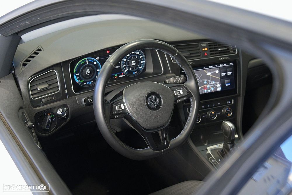 VW e-Golf AC/DC - 19