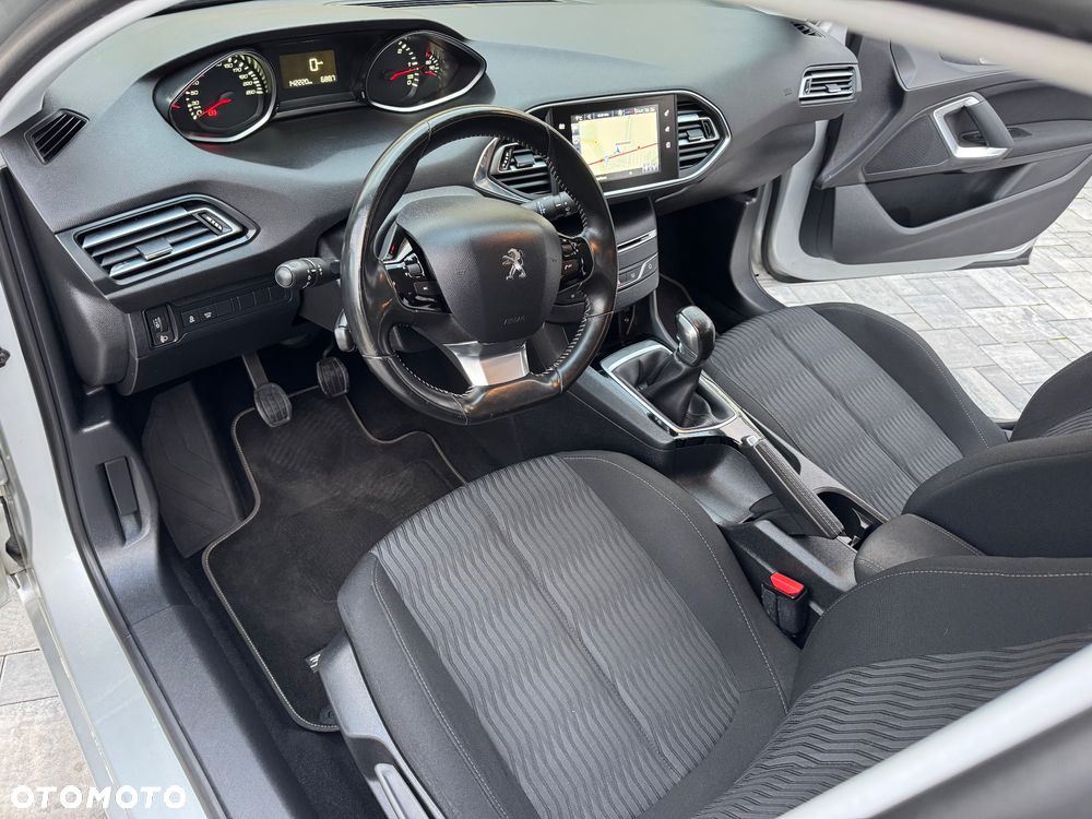 Peugeot 308 SW HDi FAP 110 (Blue Lion) Business Line Niveau 1 - 35