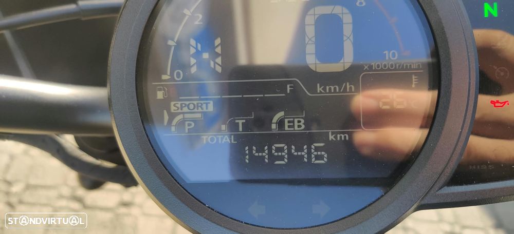 Honda CMX Rebel 1100 - 12