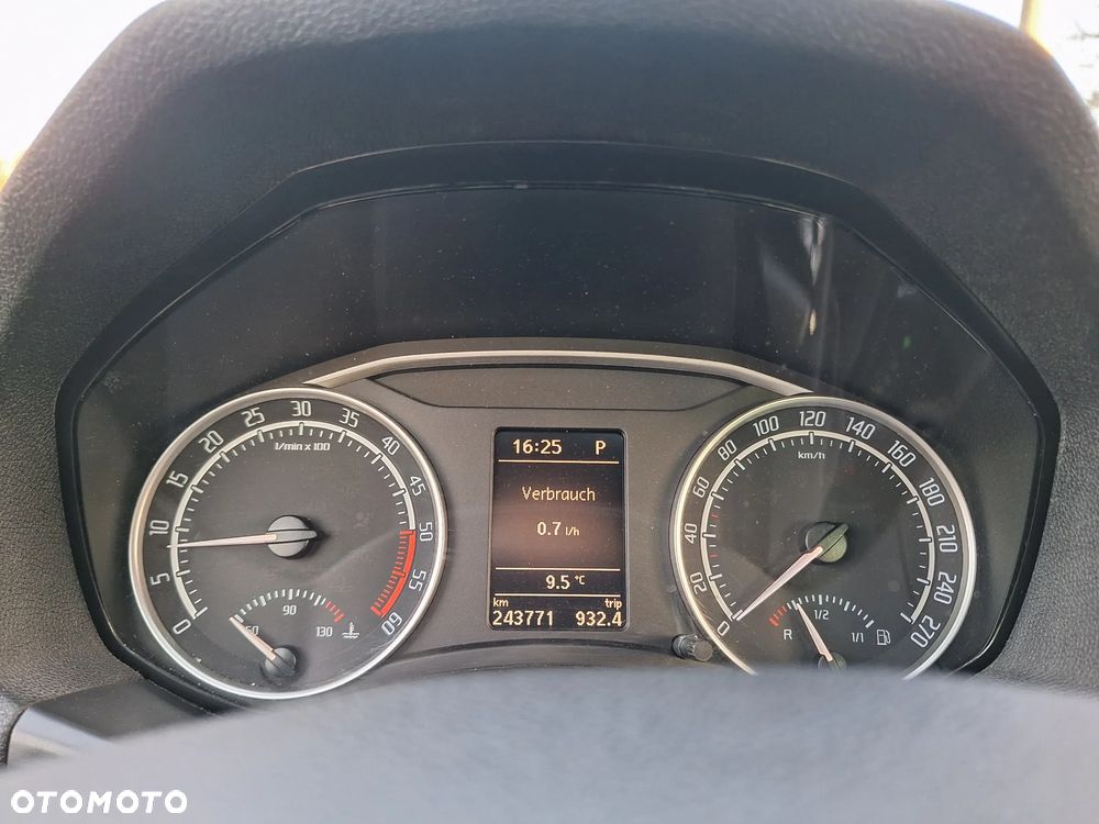 Skoda Octavia 2.0 TDI RS DSG - 27