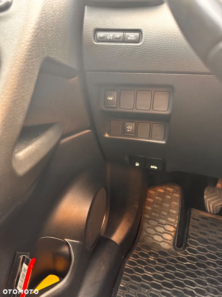 Nissan Qashqai 1.5 dCi N-CONNECTA - 16