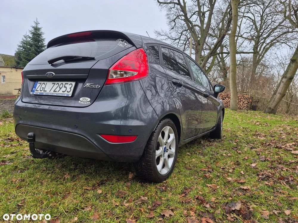 Ford Fiesta 1.6 TDCi DPF Gold X - 2