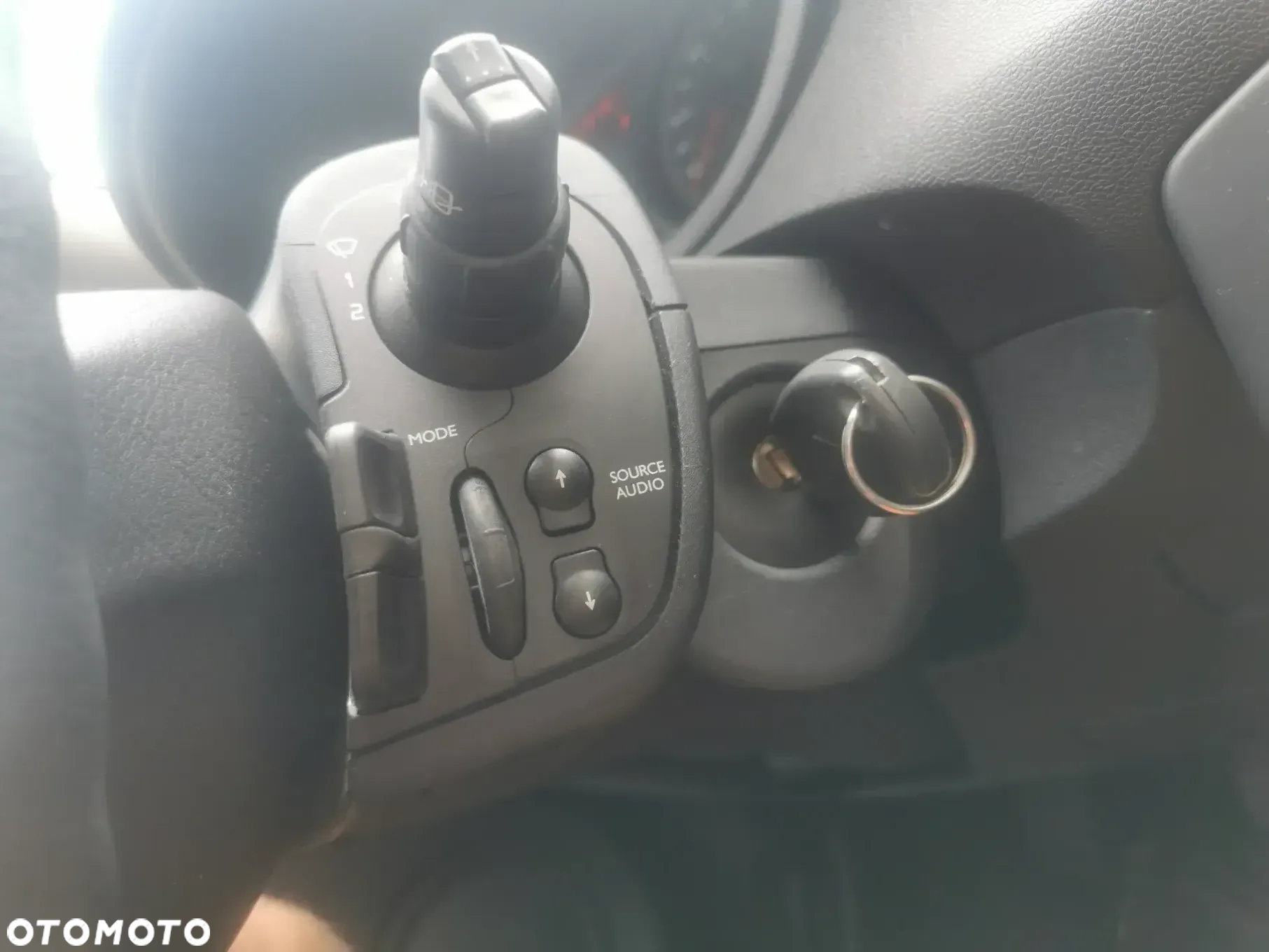Renault Clio 1.2 16V 75 Dynamique - 16