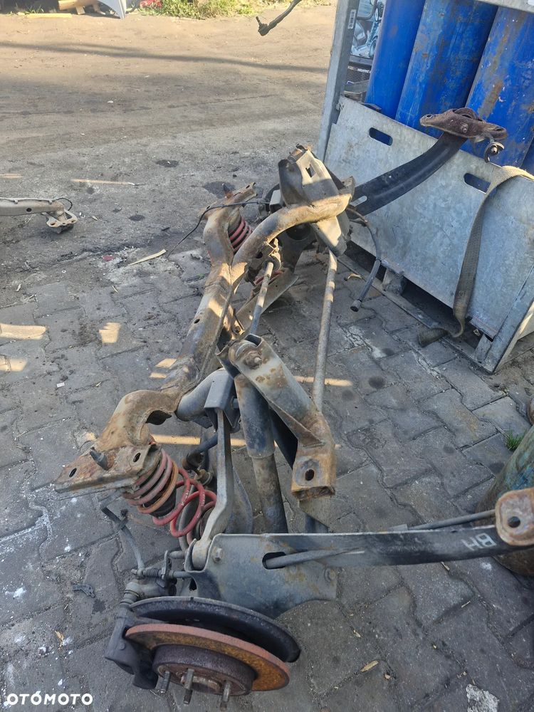 Belka zawieszenia tył MONDEO MK3 KOMBI - 1