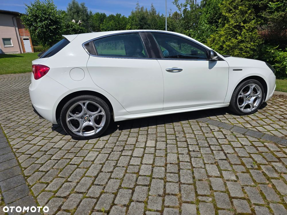 Alfa Romeo Giulietta 2.0 JTDM 16V Turismo - 10