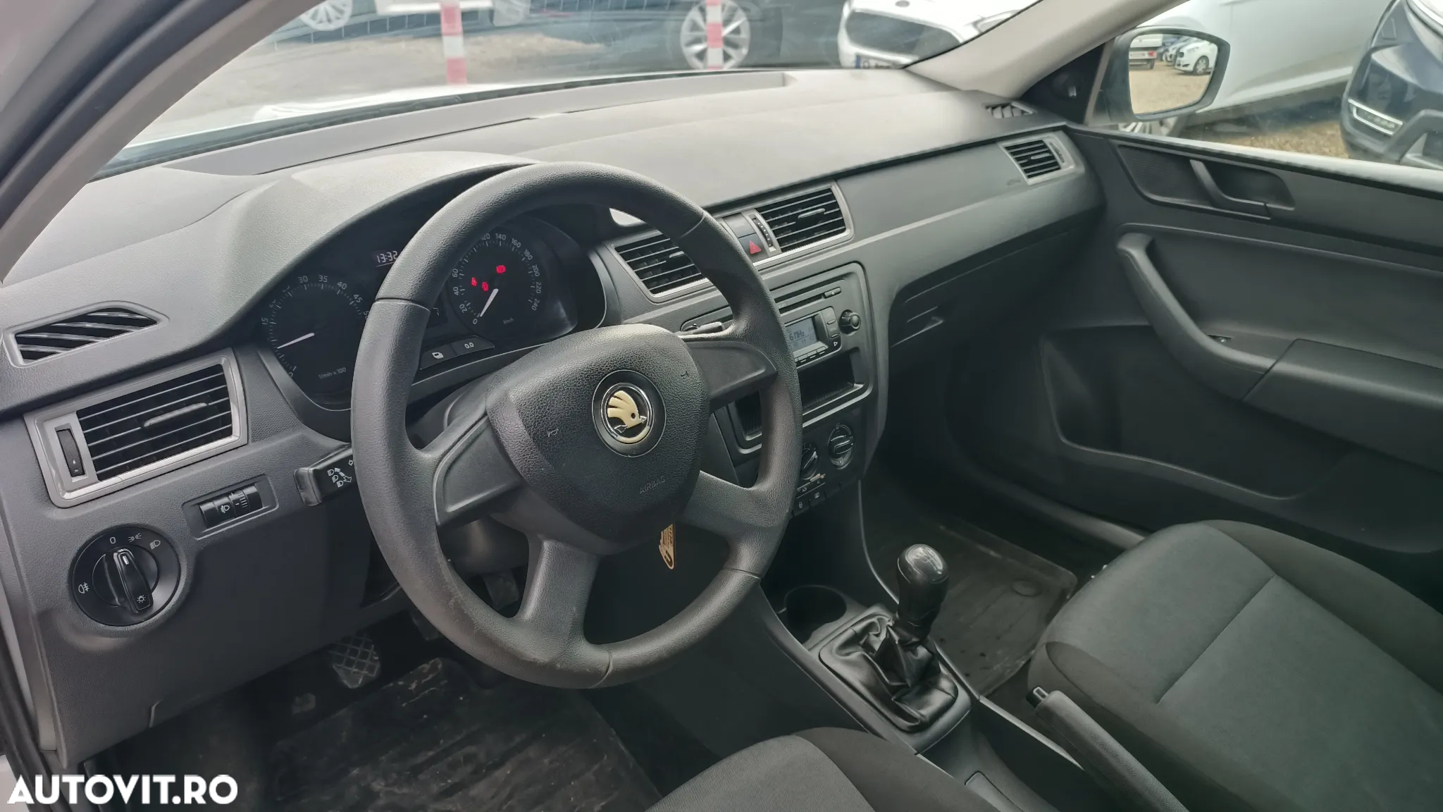 Skoda RAPID 1.6 TDI Active - 10
