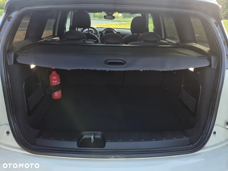 MINI Clubman One D Blackyard - 11