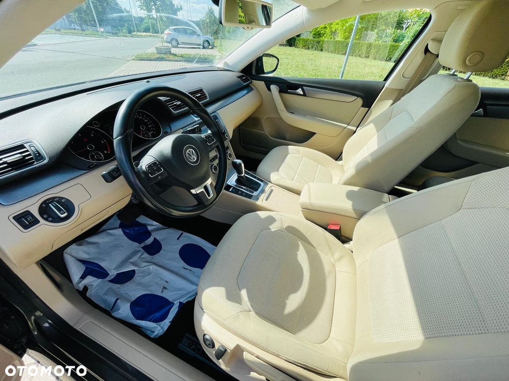 Volkswagen Passat 2.0 Blue TDI DSG SCR Highline - 10