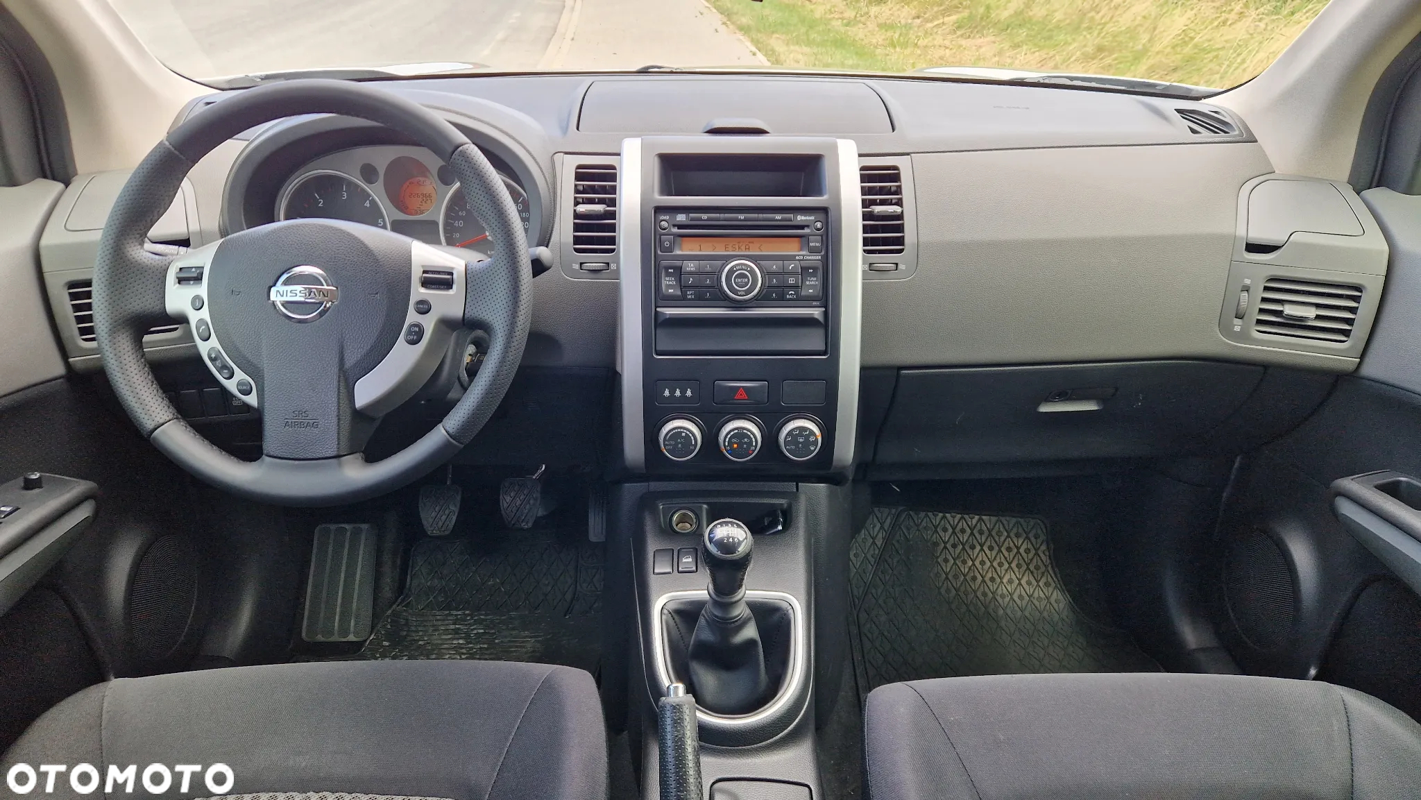 Nissan X-Trail 2.0 dCi 4x4 DPF SE - 7