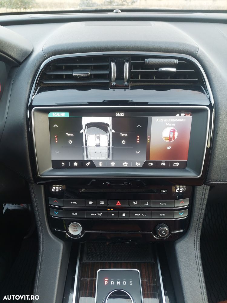 Jaguar F-Pace 20d AWD Aut. Portfolio - 17