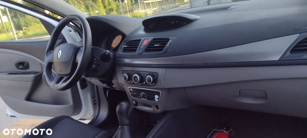 Renault Megane 1.6 16V Authentique - 16