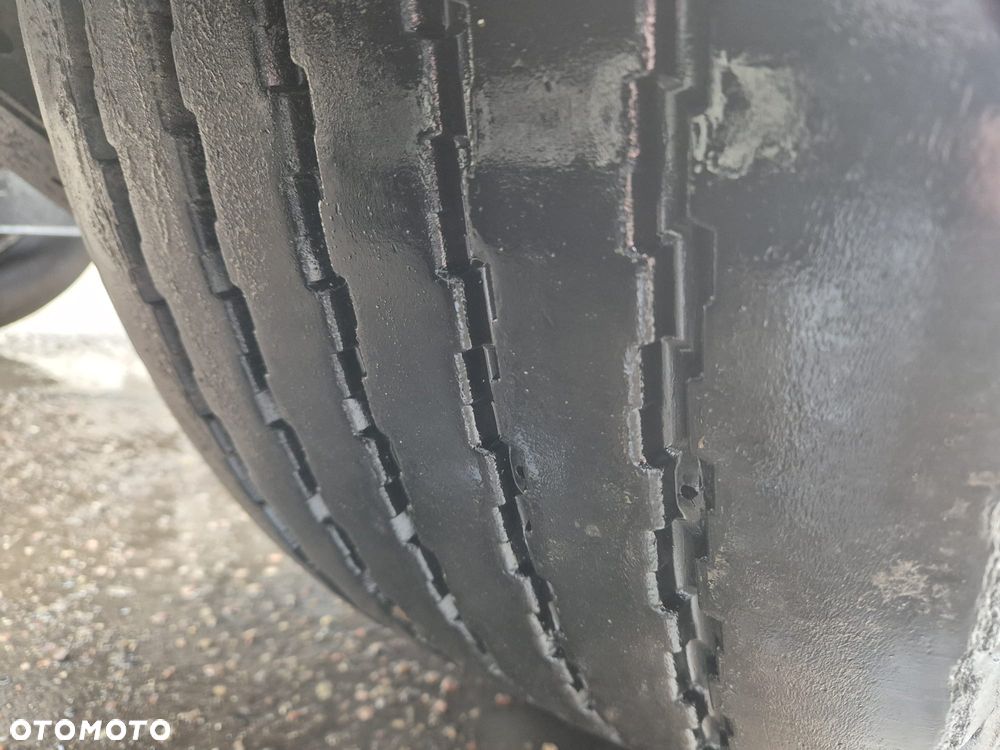 Kögel Podkontenerowa - 32