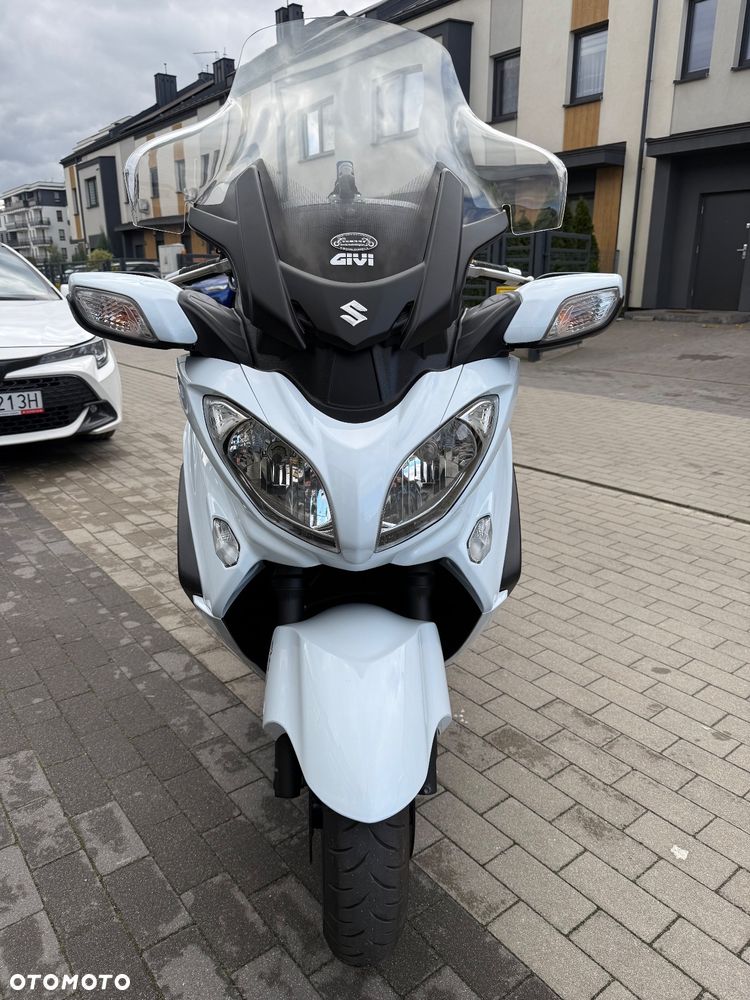 Suzuki Burgman - 1