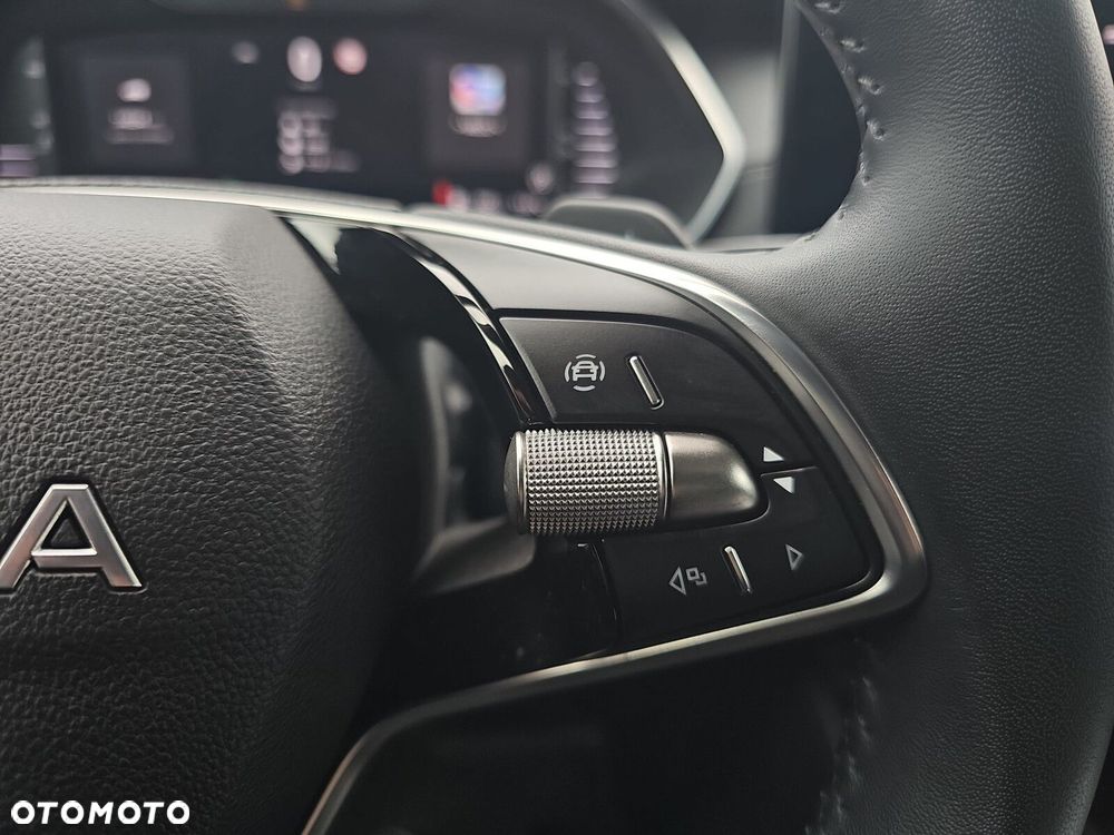 Skoda Octavia 1.5 TSI mHEV Selection DSG - 23