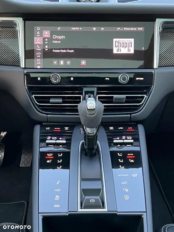 Porsche Macan GTS - 25