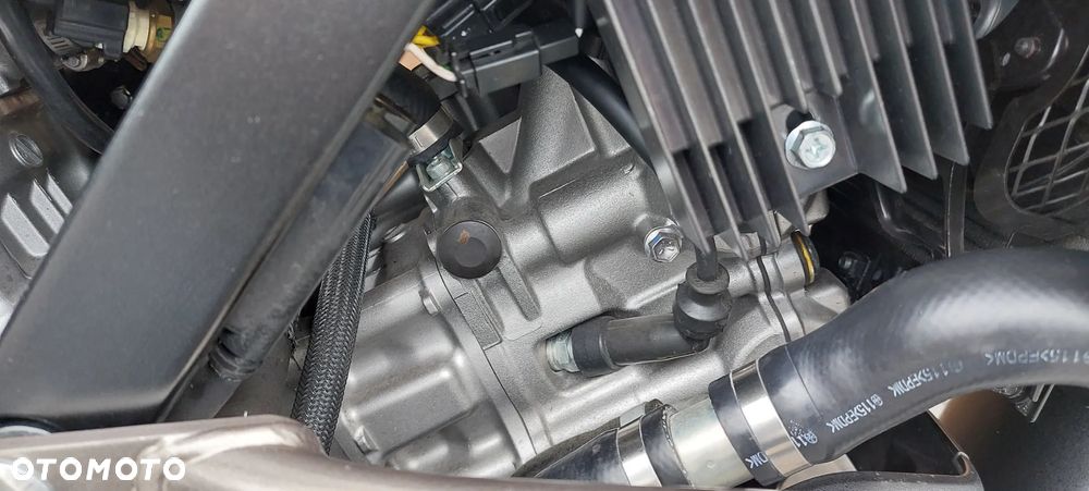 Suzuki V-STROM - 33