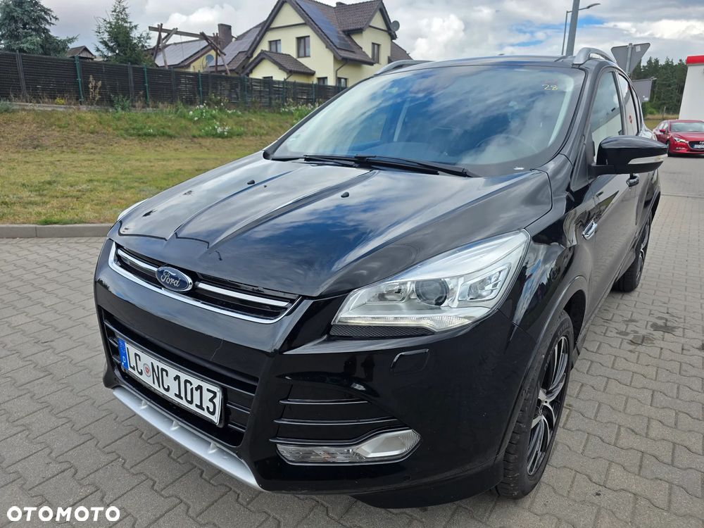 Ford Kuga 1.5 EcoBoost 2x4 Titanium - 1