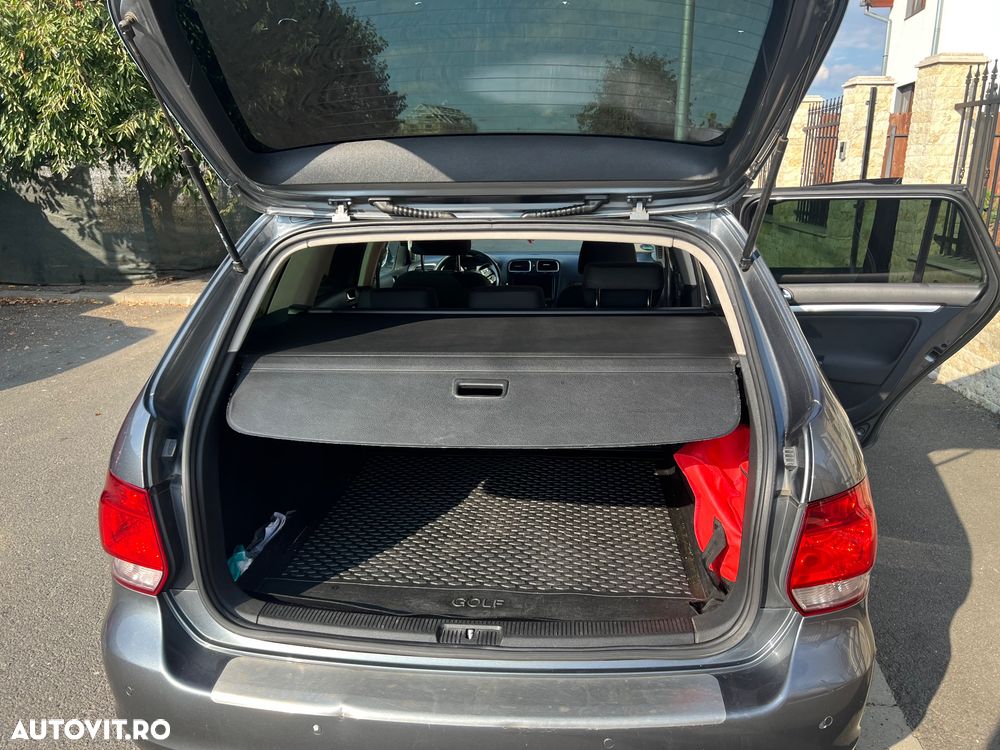 Volkswagen Golf - 11