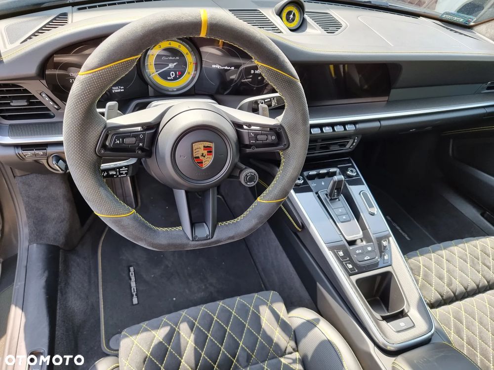 Porsche 911 Turbo S - 13