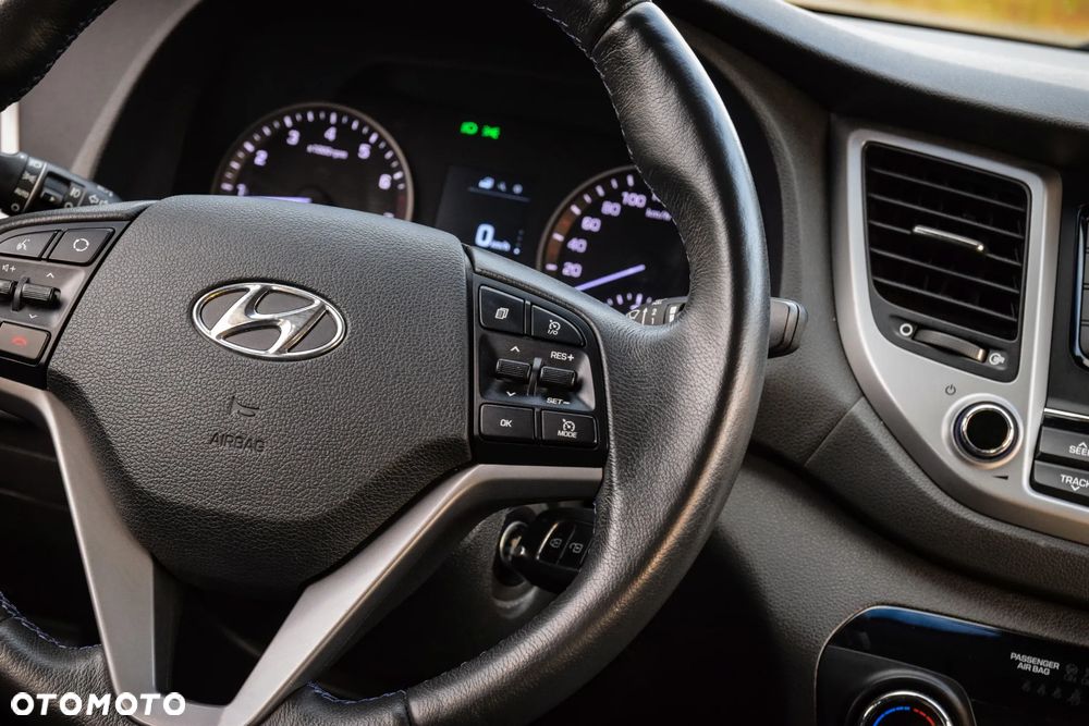 Hyundai Tucson 1.6 GDI BlueDrive Style 2WD - 22