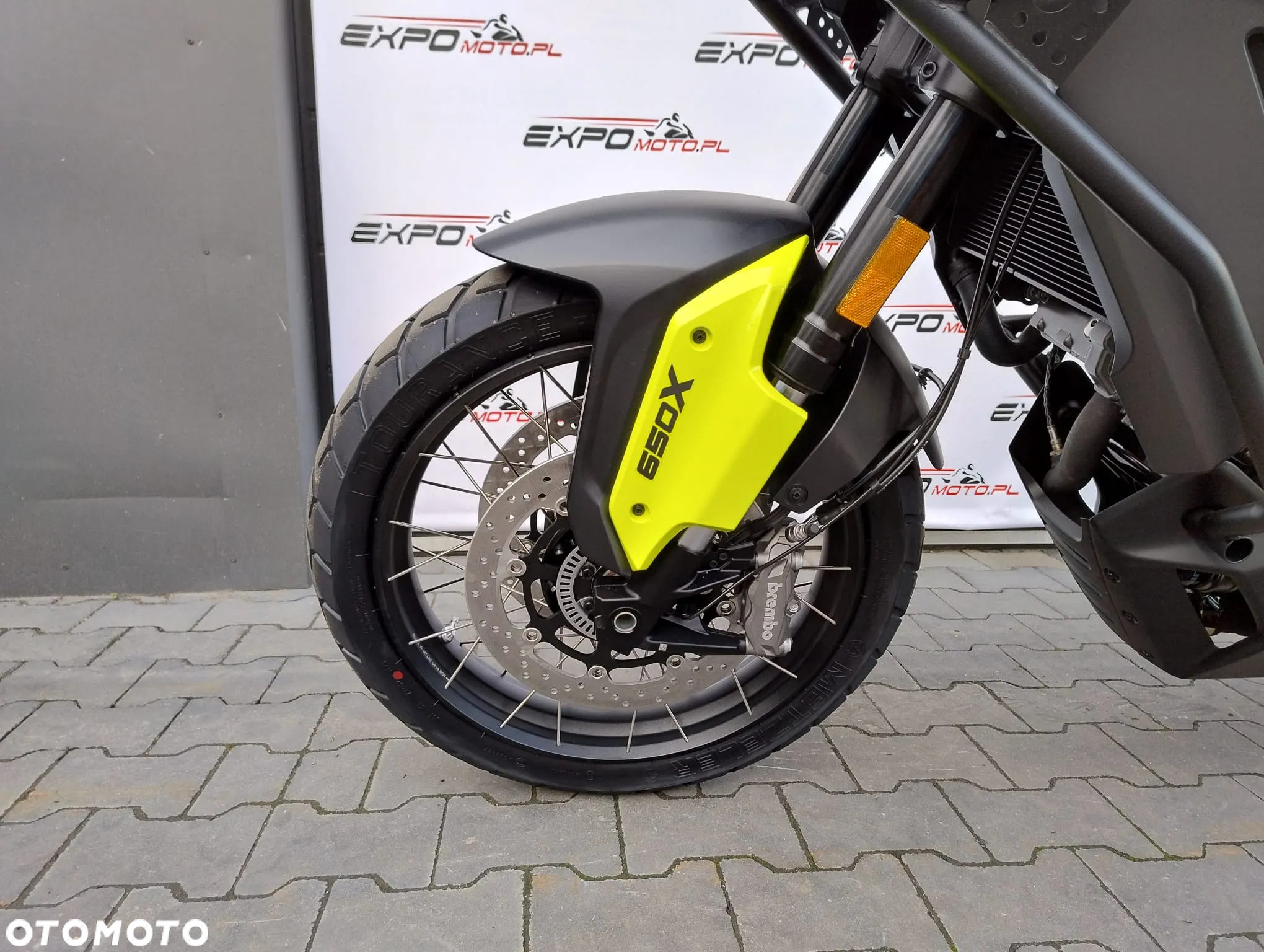 QJMOTOR SVT 650 - 10