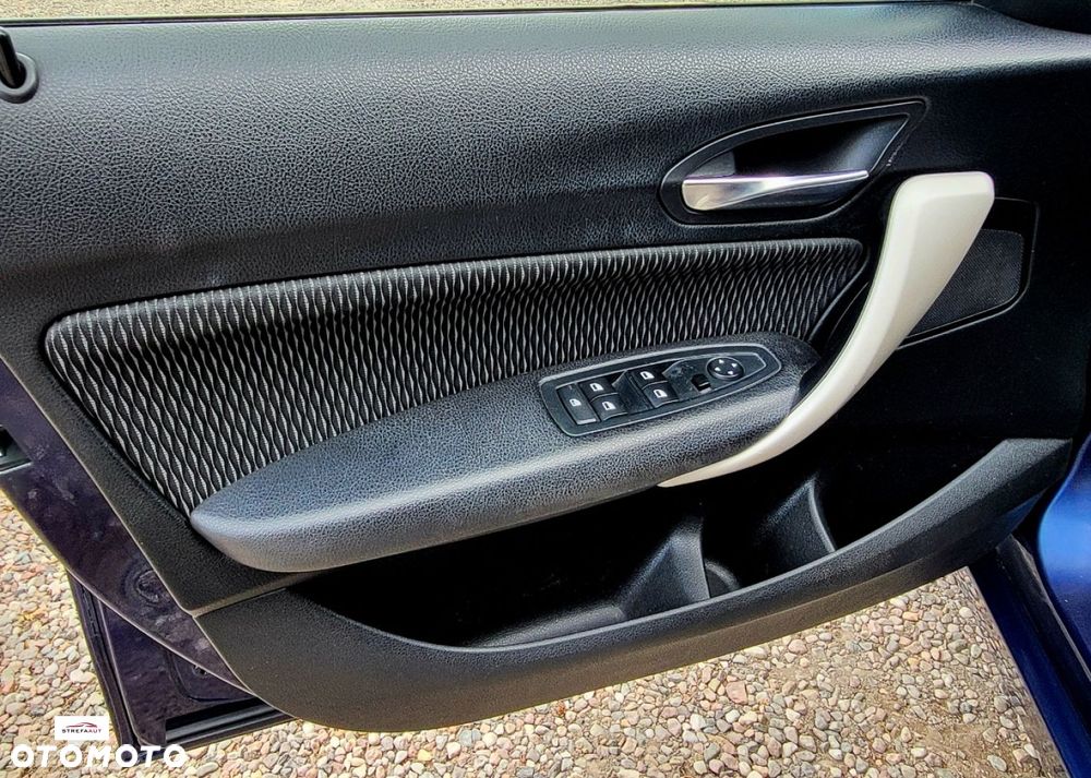BMW Seria 1 - 25