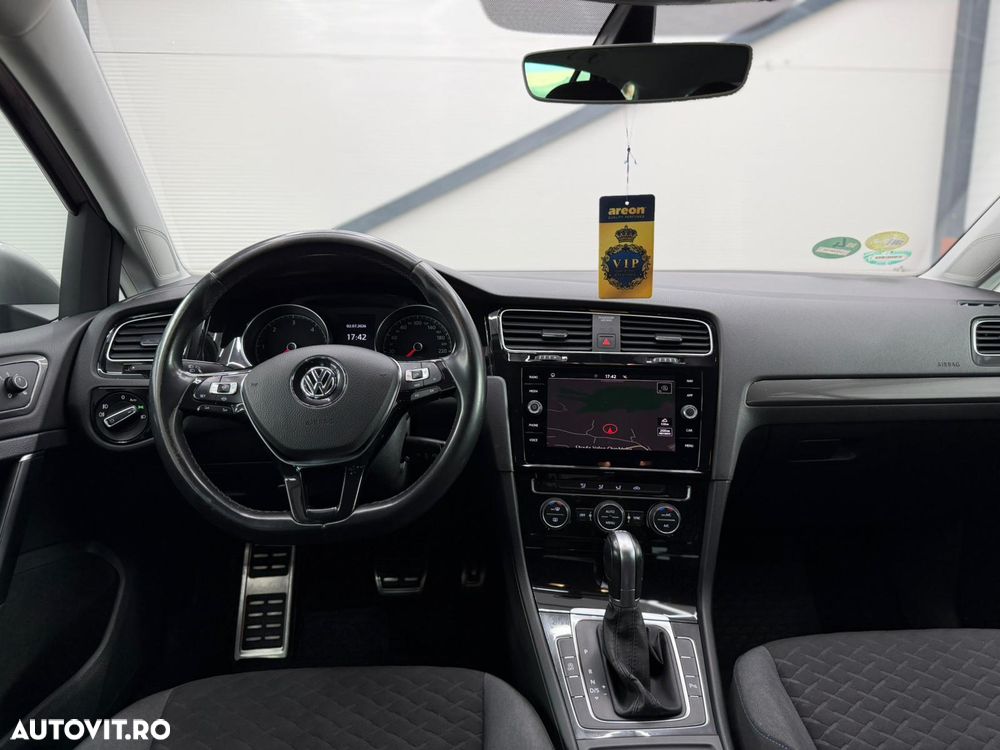 Volkswagen Golf 1.6 TDI SCR DSG Join - 14