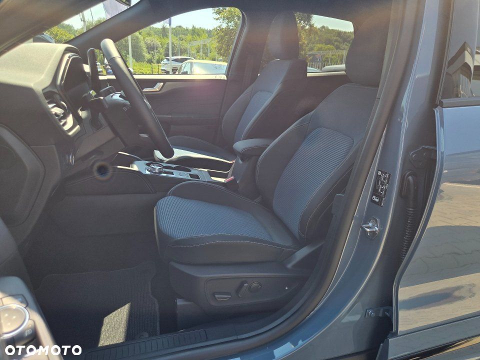 Ford Kuga - 8