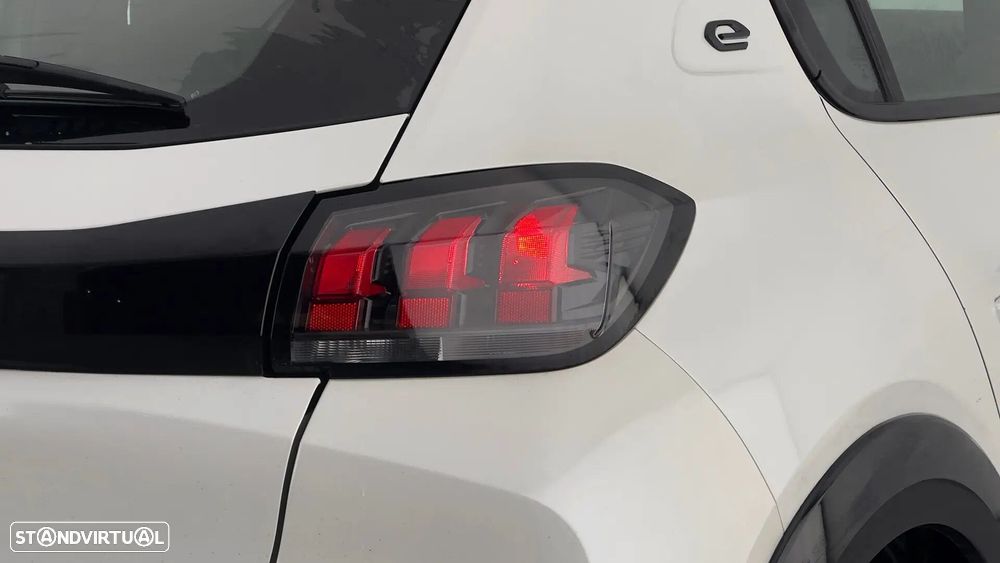 Peugeot e-208 50 kWh Active Pack - 14